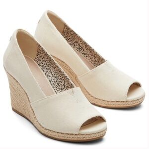 Toms | Women’s Cream Canvas Michelle Peep-Toe Wedge Espadrilles Heels Size 8